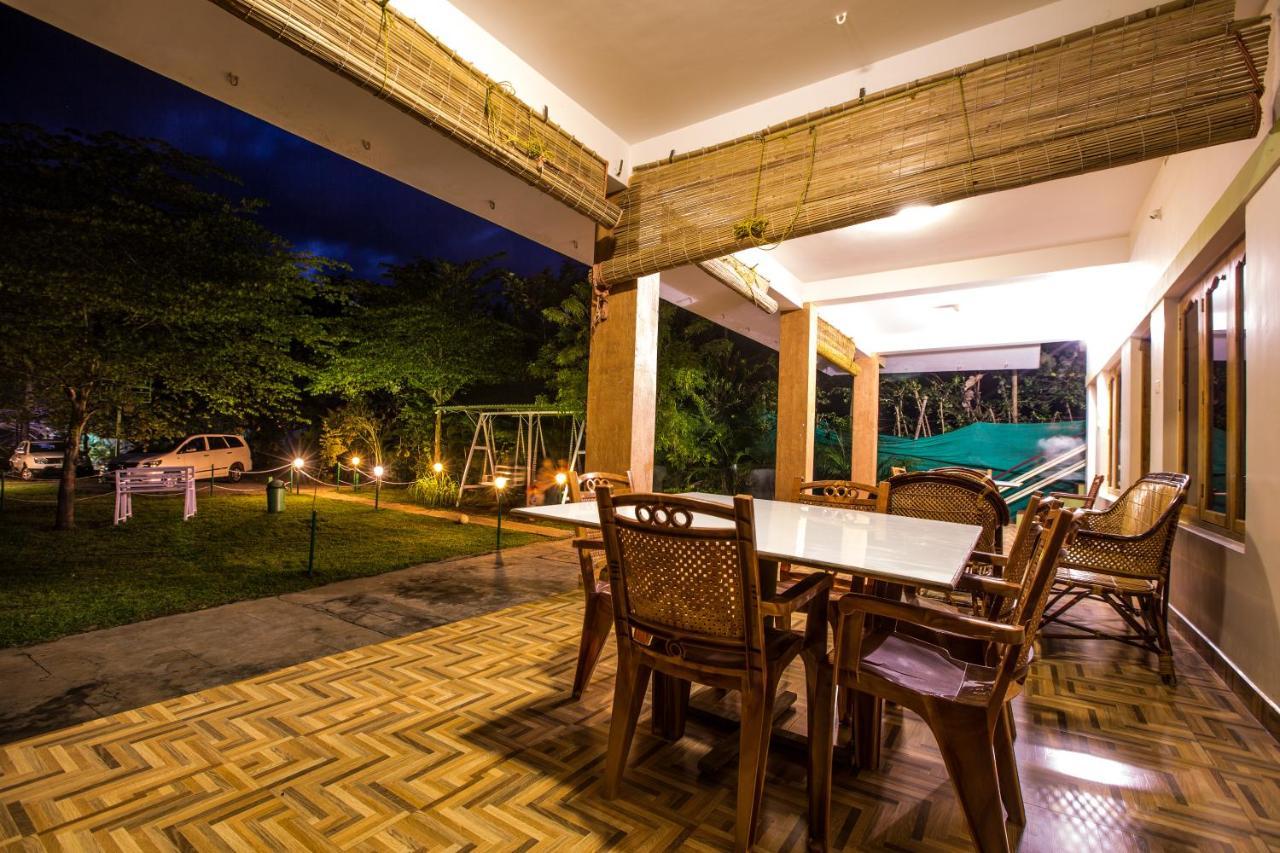 The Midway Jungle Resort Masinagudi Exterior photo