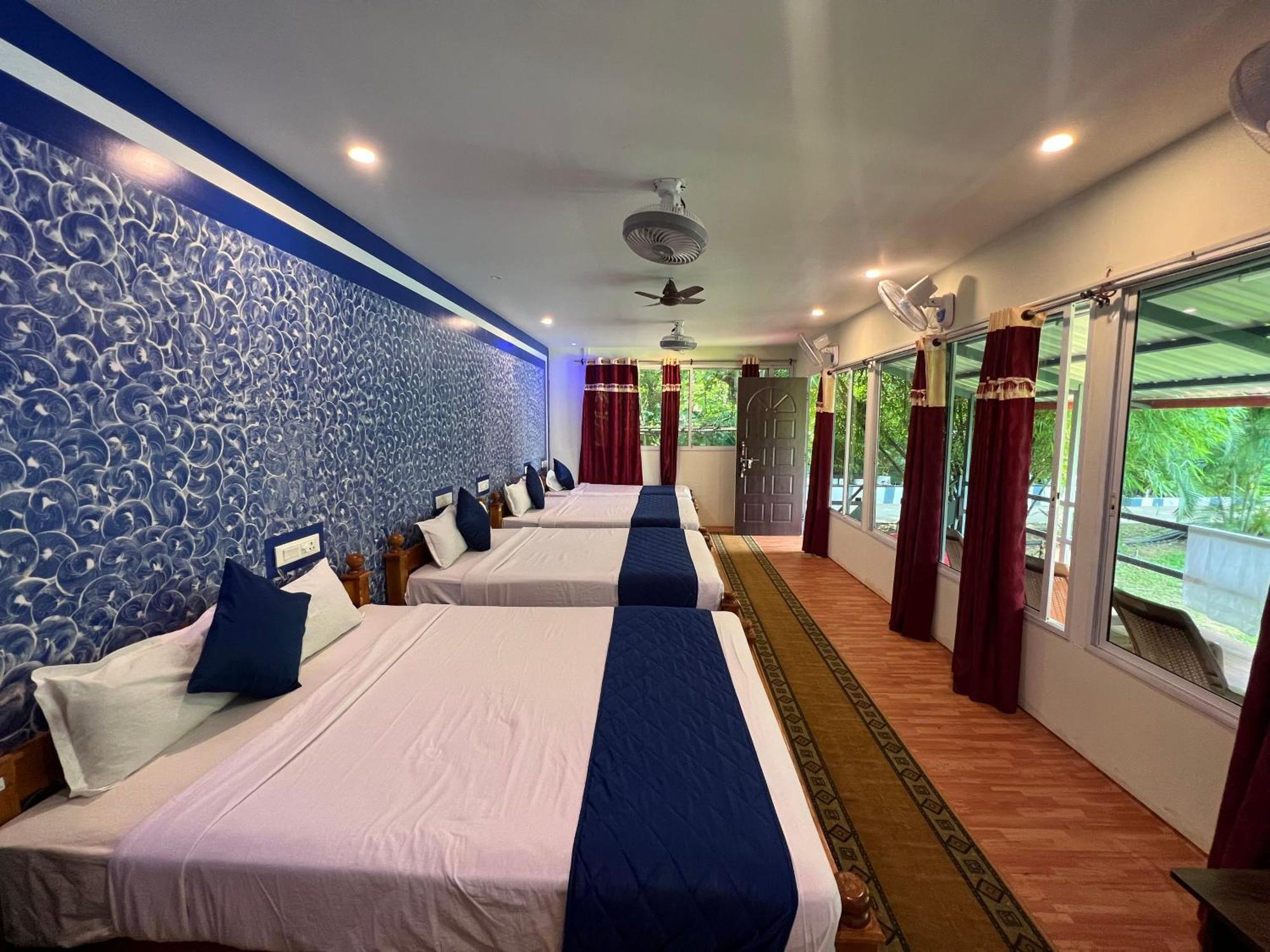 The Midway Jungle Resort Masinagudi Exterior photo
