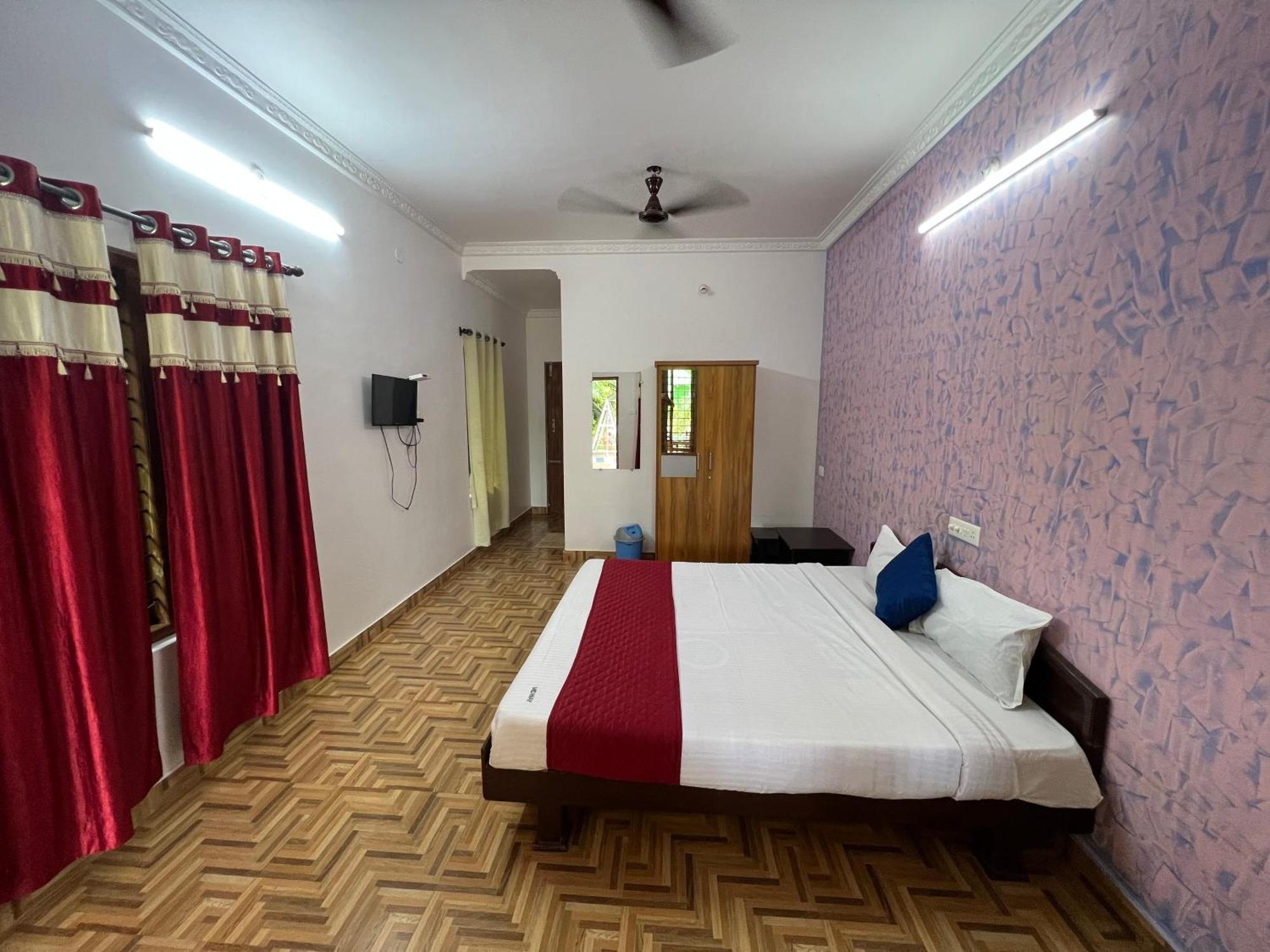 The Midway Jungle Resort Masinagudi Exterior photo