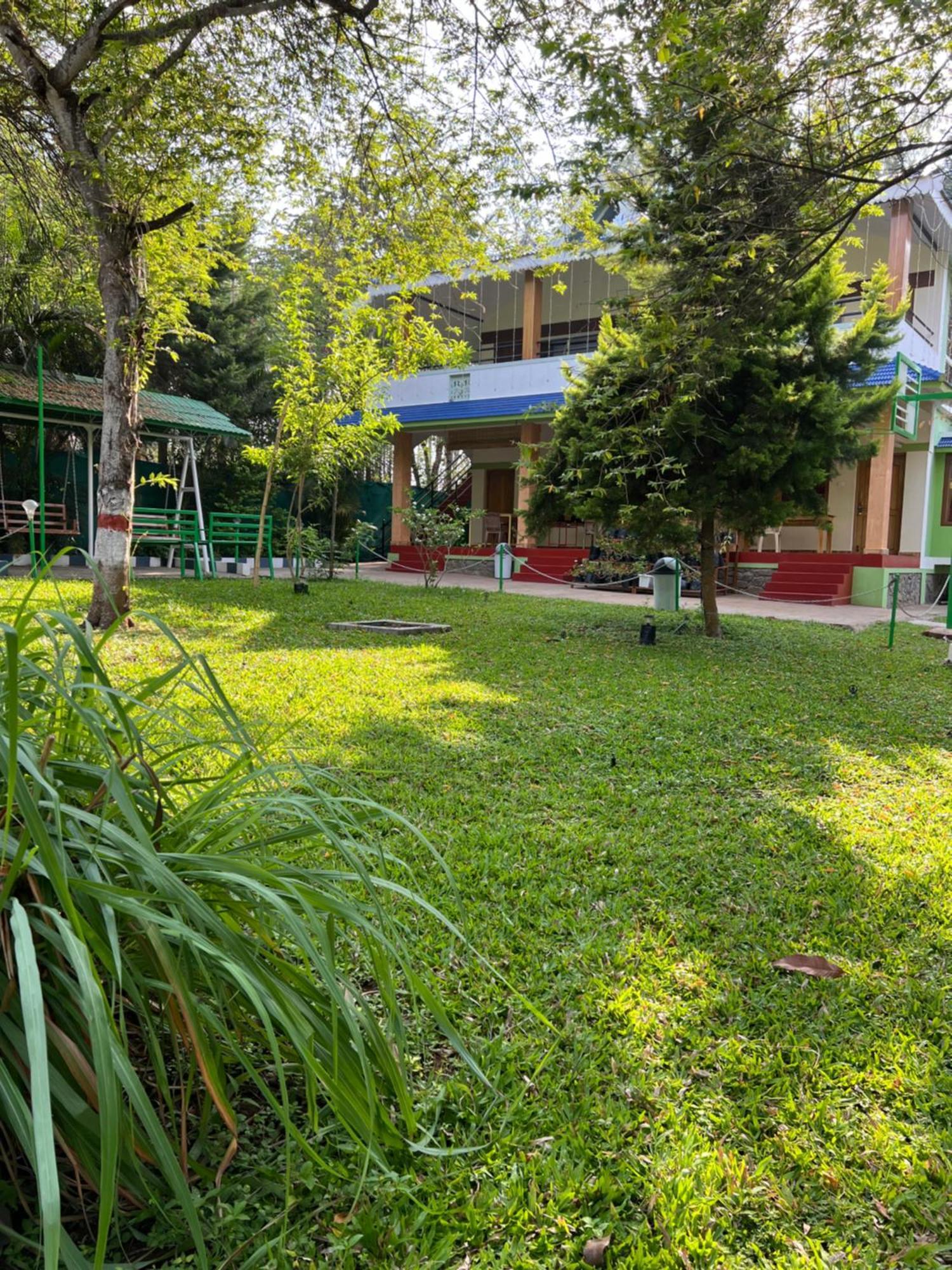 The Midway Jungle Resort Masinagudi Exterior photo
